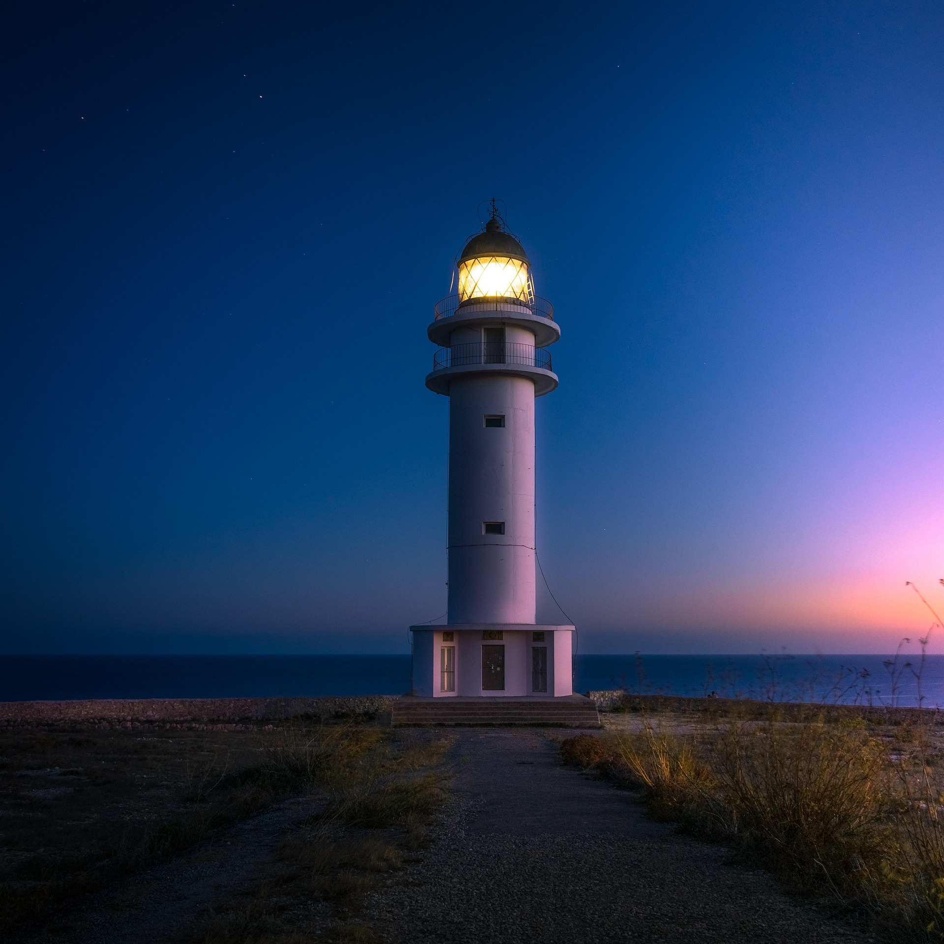30-Minute Activity Plan: Emergency Signals