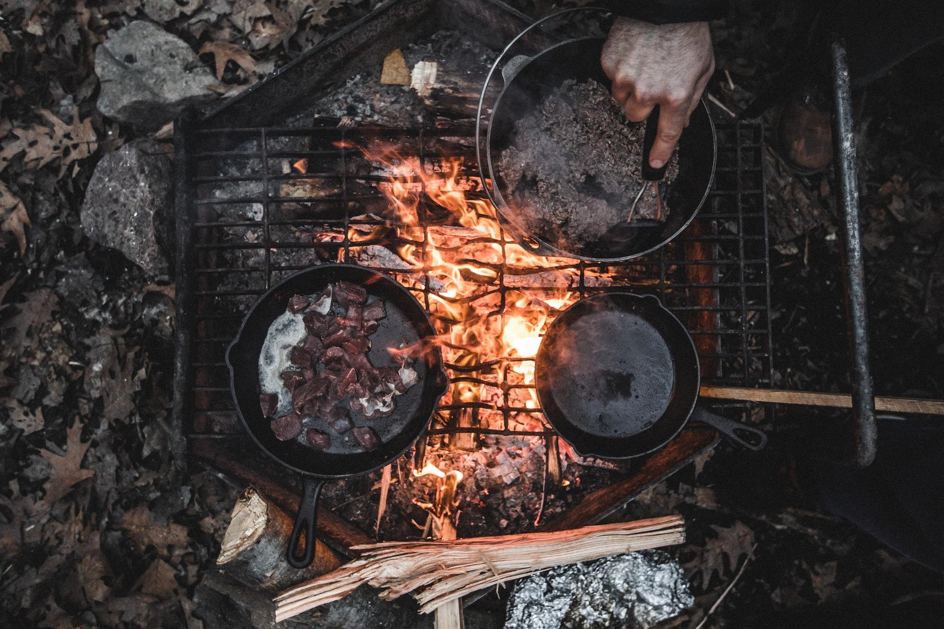 How to Maintain a Cooking Fire