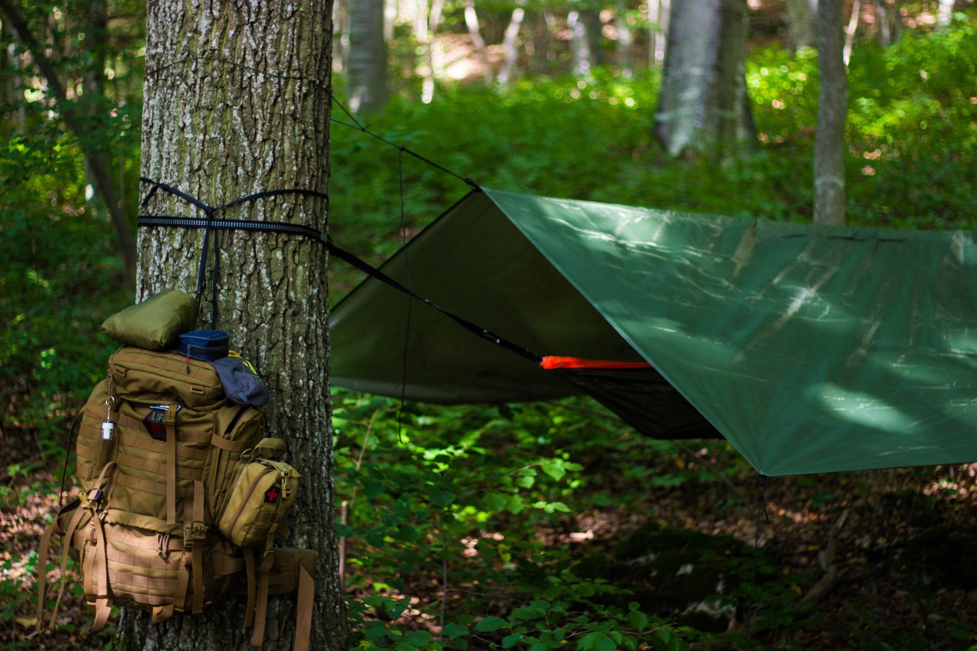 how to build a tarp a-frame
