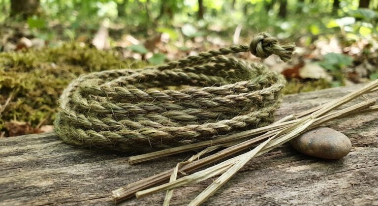 Make Natural Cordage